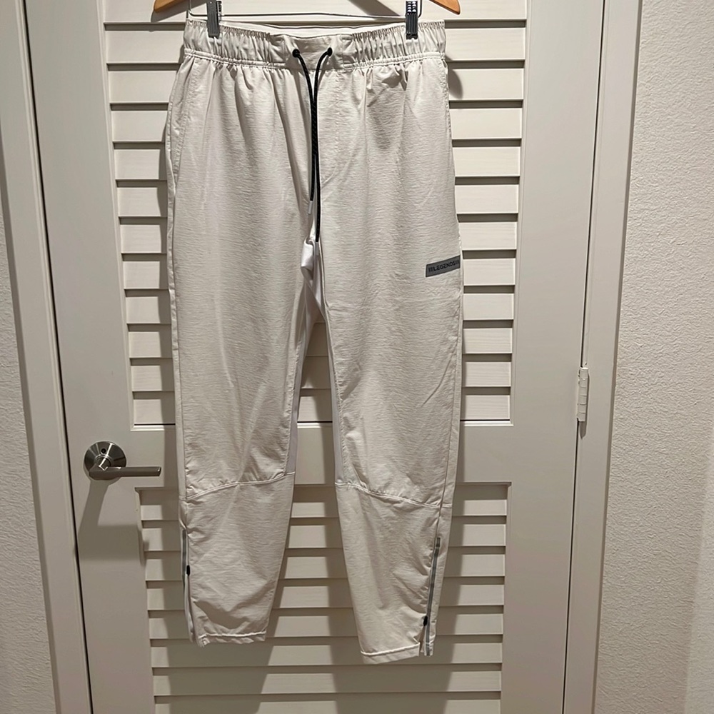 Men’s Legends White Joggers (can be combined with matching jacket)